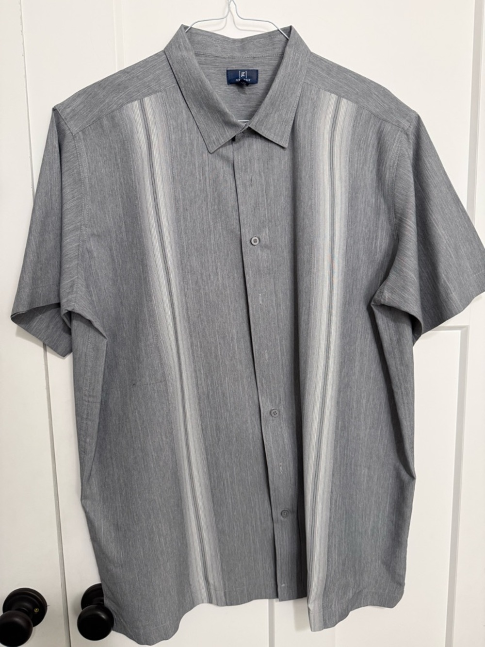 By George: Classic Men's Short-Sleeve Button-Up Shirt - Gray Stripe